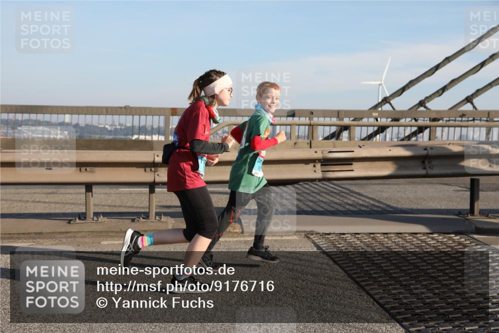 03.10.2025 - Köhlbrandbrückenlauf Yannick Fuchs http://msf.ph/oto/9176716 03.10.2025 08:47:10 Position 2  meine-sportfotos.de