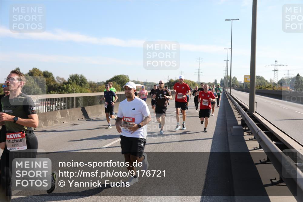 03.10.2025 - Köhlbrandbrückenlauf Yannick Fuchs http://msf.ph/oto/9176721 03.10.2025 11:14:54 Position 3 6251, 4407 meine-sportfotos.de