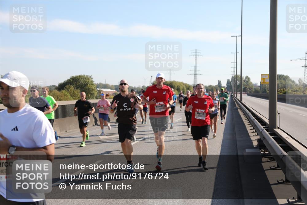 03.10.2025 - Köhlbrandbrückenlauf Yannick Fuchs http://msf.ph/oto/9176724 03.10.2025 11:14:55 Position 3 407, 6655, 15, 6081 meine-sportfotos.de