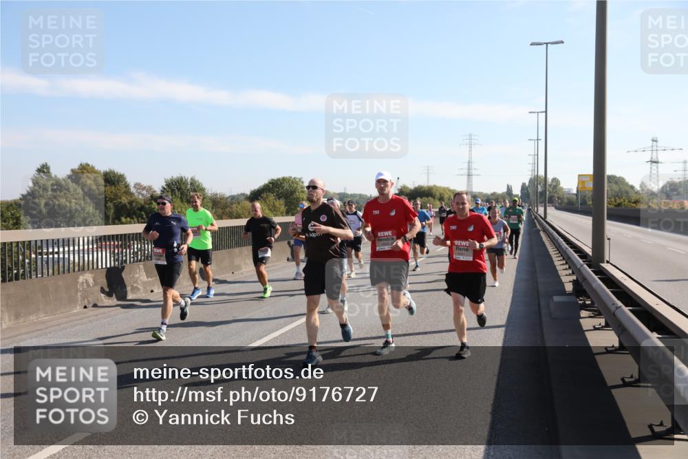 03.10.2025 - Köhlbrandbrückenlauf Yannick Fuchs http://msf.ph/oto/9176727 03.10.2025 11:14:55 Position 3 6081 meine-sportfotos.de
