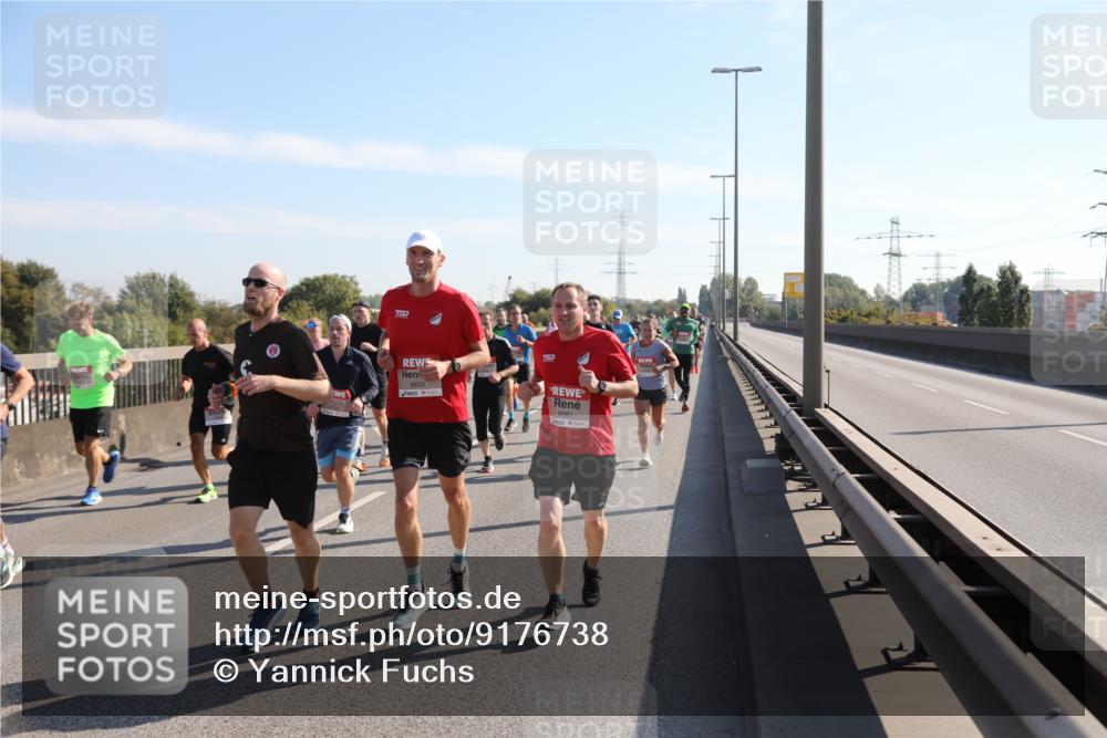 03.10.2025 - Köhlbrandbrückenlauf Yannick Fuchs http://msf.ph/oto/9176738 03.10.2025 11:14:56 Position 3 6655, 157, 6081 meine-sportfotos.de