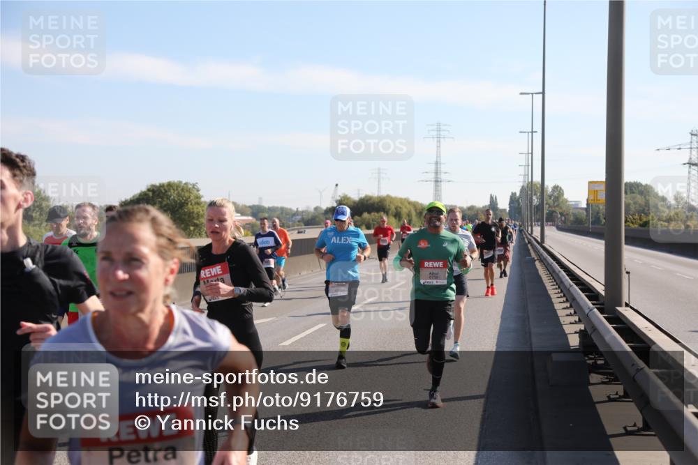 03.10.2025 - Köhlbrandbrückenlauf Yannick Fuchs http://msf.ph/oto/9176759 03.10.2025 11:14:59 Position 3 9815, 6739 meine-sportfotos.de