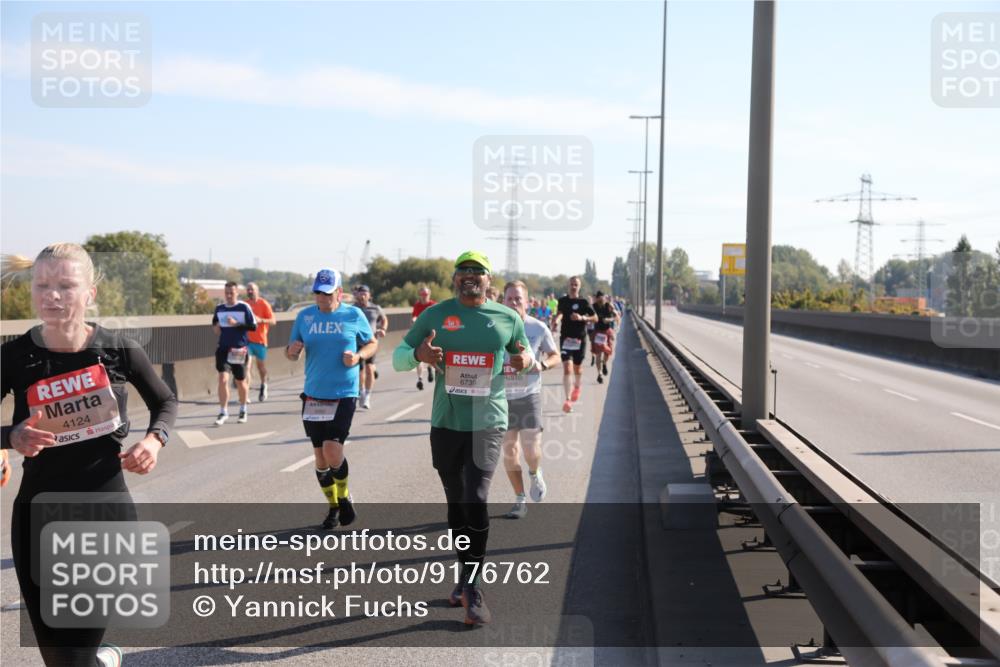 03.10.2025 - Köhlbrandbrückenlauf Yannick Fuchs http://msf.ph/oto/9176762 03.10.2025 11:14:59 Position 3 4124, 6739 meine-sportfotos.de