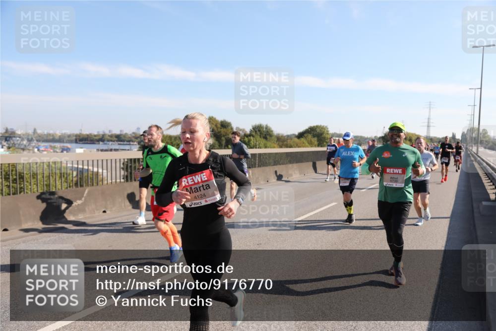 03.10.2025 - Köhlbrandbrückenlauf Yannick Fuchs http://msf.ph/oto/9176770 03.10.2025 11:15:00 Position 3 4124, 6739 meine-sportfotos.de