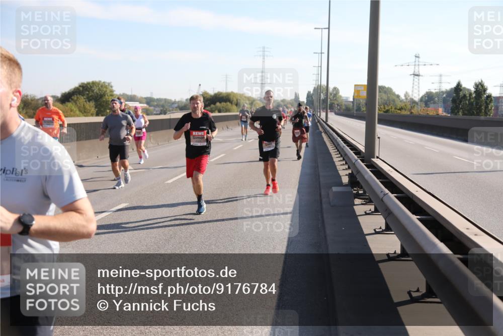 03.10.2025 - Köhlbrandbrückenlauf Yannick Fuchs http://msf.ph/oto/9176784 03.10.2025 11:15:02 Position 3  meine-sportfotos.de