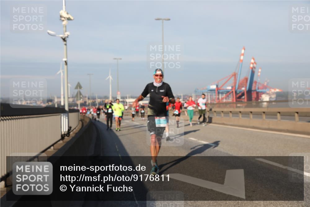 03.10.2025 - Köhlbrandbrückenlauf Yannick Fuchs http://msf.ph/oto/9176811 03.10.2025 08:47:19 Position 2  meine-sportfotos.de