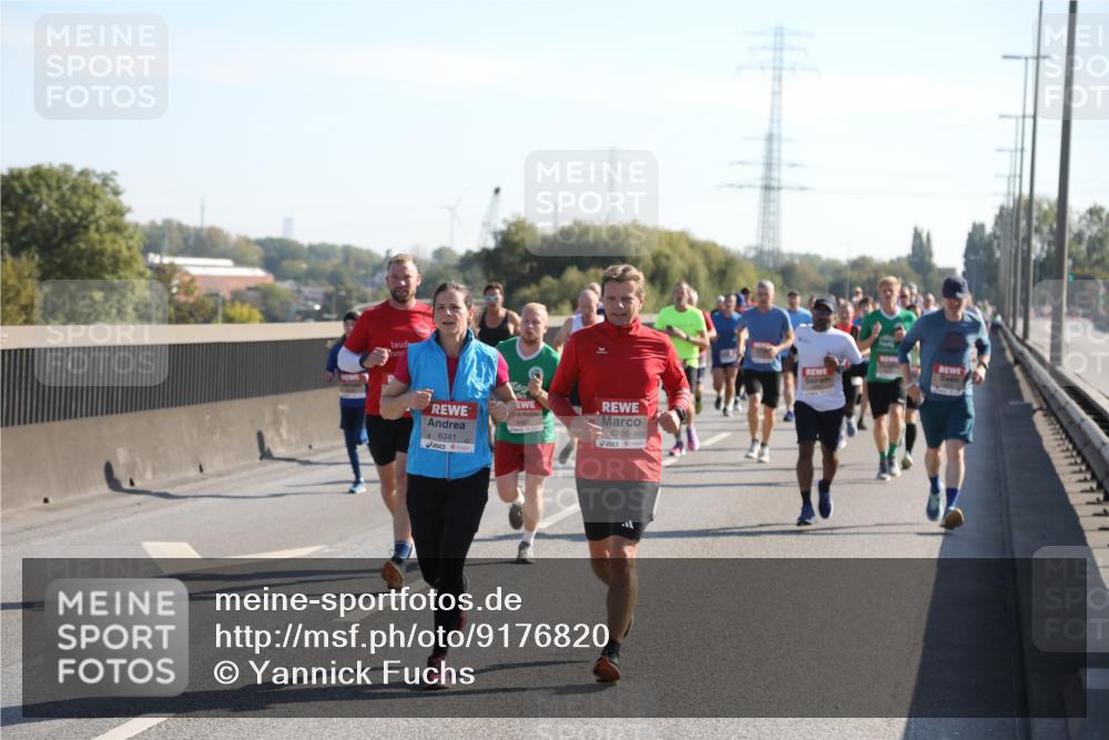 03.10.2025 - Köhlbrandbrückenlauf Yannick Fuchs http://msf.ph/oto/9176820 03.10.2025 11:15:09 Position 3 6706, 6341 meine-sportfotos.de