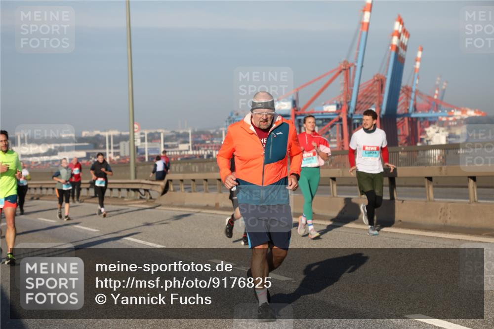 03.10.2025 - Köhlbrandbrückenlauf Yannick Fuchs http://msf.ph/oto/9176825 03.10.2025 08:47:20 Position 2  meine-sportfotos.de