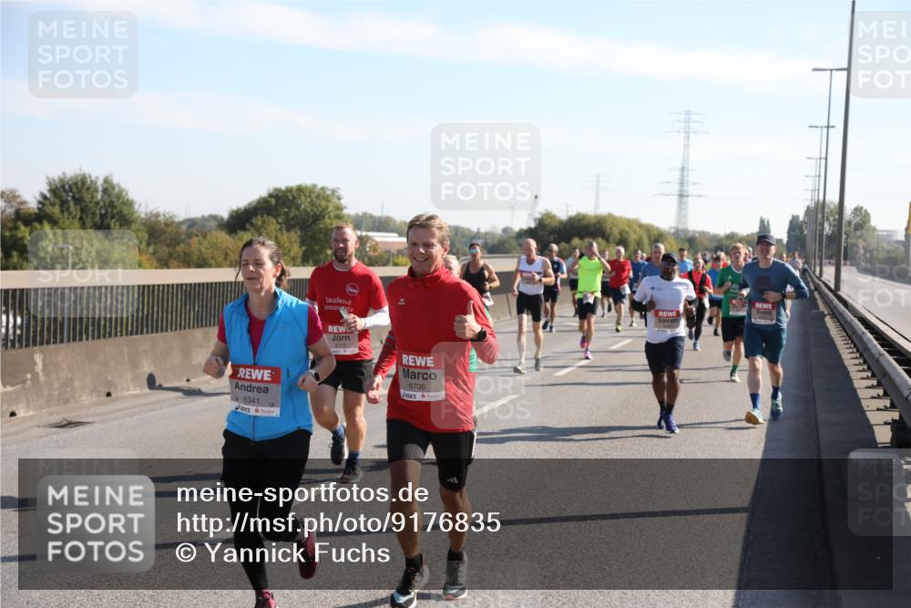 03.10.2025 - Köhlbrandbrückenlauf Yannick Fuchs http://msf.ph/oto/9176835 03.10.2025 11:15:11 Position 3 6341, 4113, 6706 meine-sportfotos.de