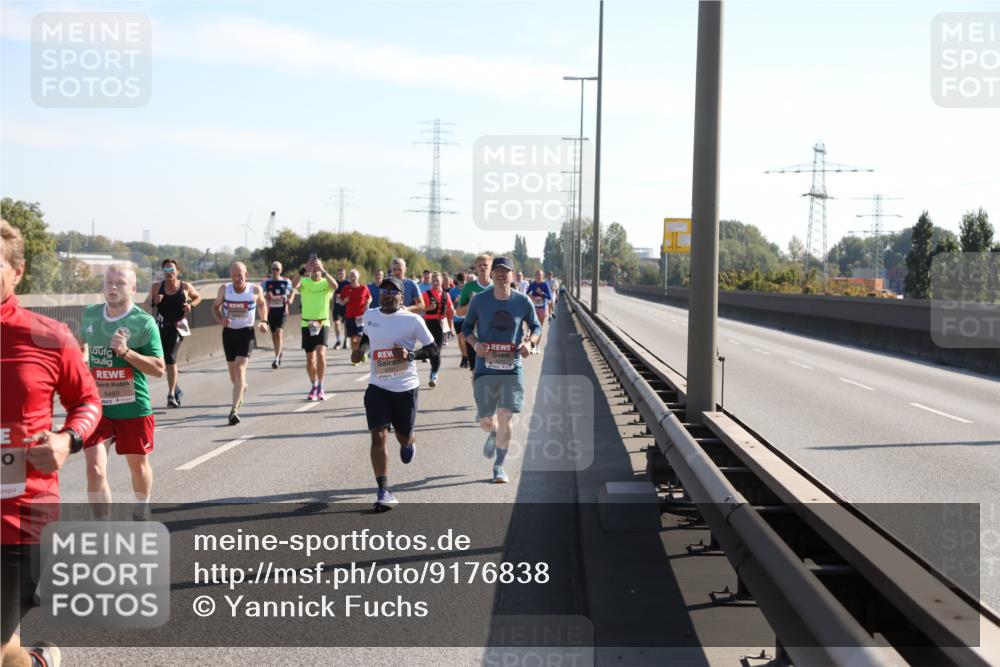 03.10.2025 - Köhlbrandbrückenlauf Yannick Fuchs http://msf.ph/oto/9176838 03.10.2025 11:15:11 Position 3 6493, 4271 meine-sportfotos.de