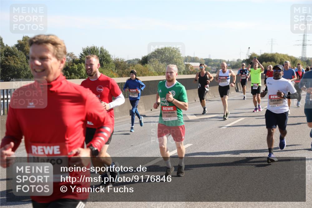03.10.2025 - Köhlbrandbrückenlauf Yannick Fuchs http://msf.ph/oto/9176846 03.10.2025 11:15:12 Position 3 6706, 085, 6493, 6091 meine-sportfotos.de