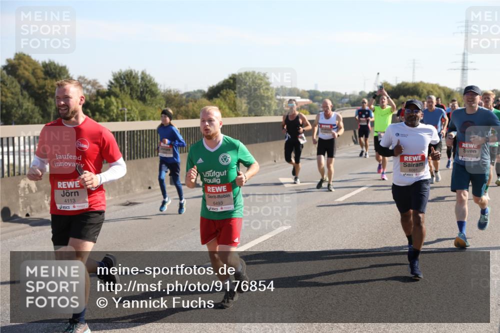 03.10.2025 - Köhlbrandbrückenlauf Yannick Fuchs http://msf.ph/oto/9176854 03.10.2025 11:15:12 Position 3 4113, 6493, 6091, 4271 meine-sportfotos.de