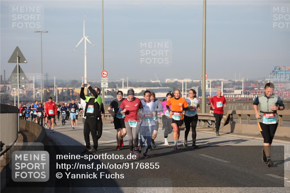 03.10.2025 - Köhlbrandbrückenlauf Yannick Fuchs http://msf.ph/oto/9176855 03.10.2025 08:47:26 Position 2 1633, 2147 meine-sportfotos.de