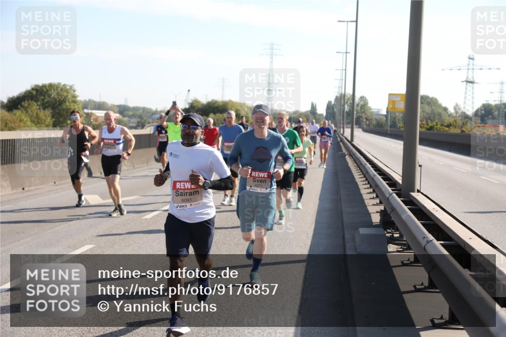 03.10.2025 - Köhlbrandbrückenlauf Yannick Fuchs http://msf.ph/oto/9176857 03.10.2025 11:15:12 Position 3 6091, 4271 meine-sportfotos.de