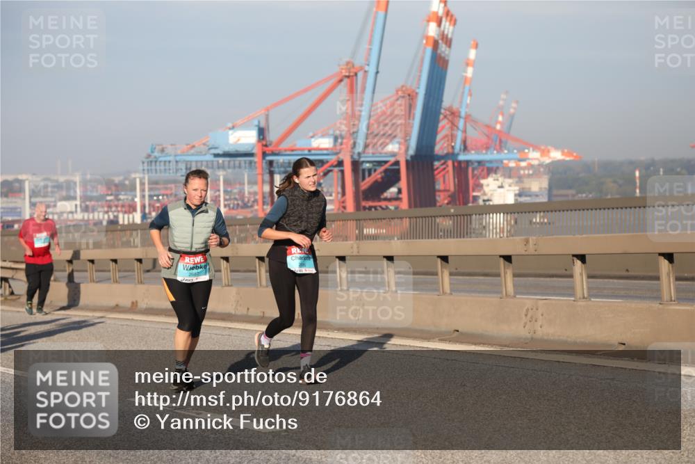 03.10.2025 - Köhlbrandbrückenlauf Yannick Fuchs http://msf.ph/oto/9176864 03.10.2025 08:47:26 Position 2 2687 meine-sportfotos.de