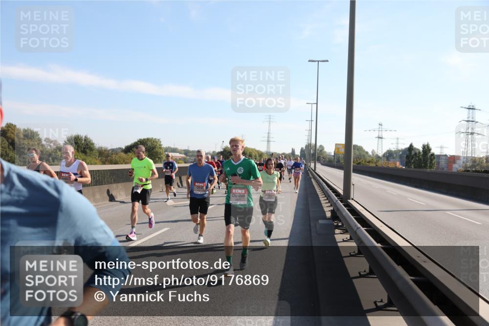 03.10.2025 - Köhlbrandbrückenlauf Yannick Fuchs http://msf.ph/oto/9176869 03.10.2025 11:15:14 Position 3  meine-sportfotos.de