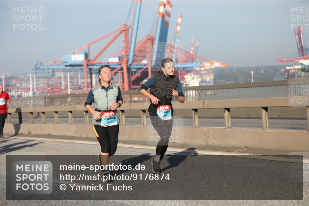 03.10.2025 - Köhlbrandbrückenlauf Yannick Fuchs http://msf.ph/oto/9176874 03.10.2025 08:47:27 Position 2 2687 meine-sportfotos.de