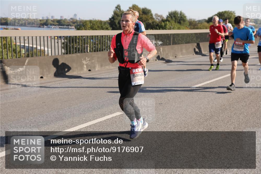 03.10.2025 - Köhlbrandbrückenlauf Yannick Fuchs http://msf.ph/oto/9176907 03.10.2025 11:15:17 Position 3 5639 meine-sportfotos.de