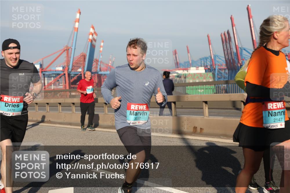 03.10.2025 - Köhlbrandbrückenlauf Yannick Fuchs http://msf.ph/oto/9176917 03.10.2025 08:47:33 Position 2 3470, 3037, 2147 meine-sportfotos.de