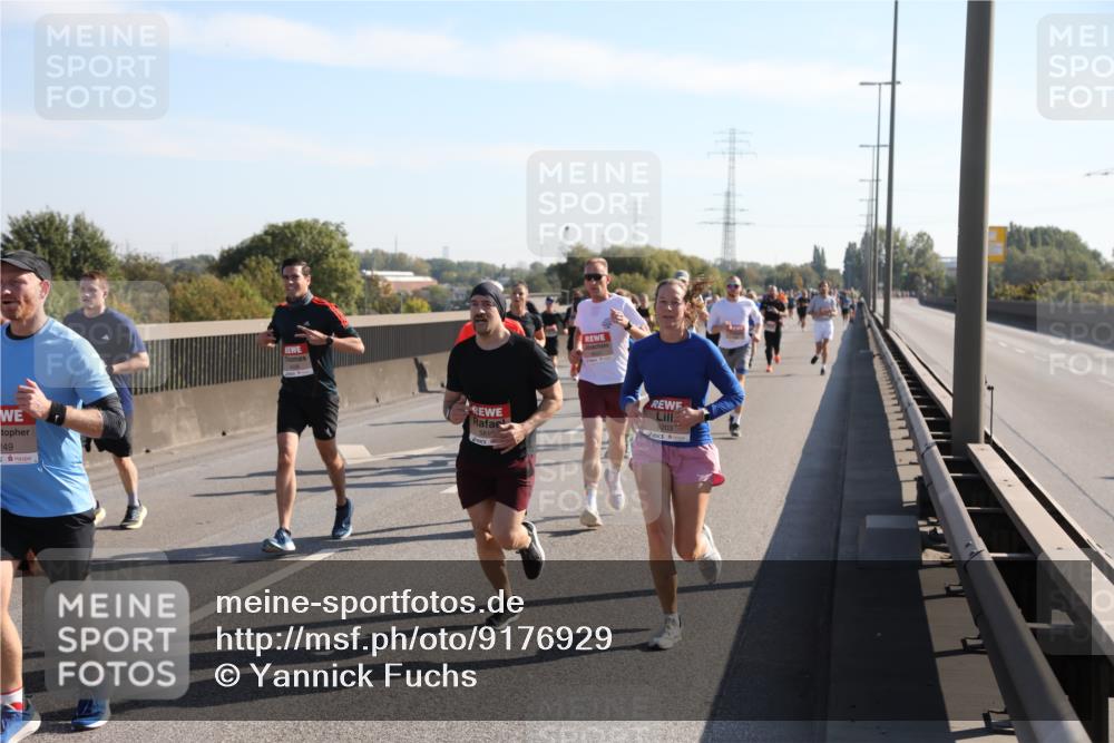 03.10.2025 - Köhlbrandbrückenlauf Yannick Fuchs http://msf.ph/oto/9176929 03.10.2025 11:15:19 Position 3 249, 5810, 4203 meine-sportfotos.de