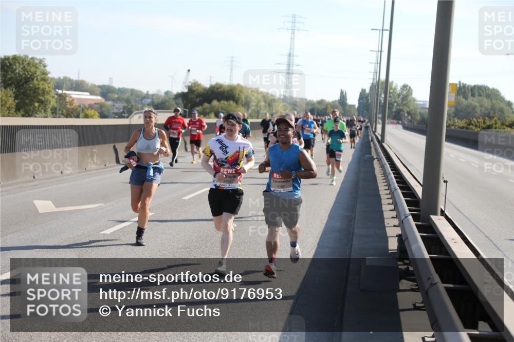 03.10.2025 - Köhlbrandbrückenlauf Yannick Fuchs http://msf.ph/oto/9176953 03.10.2025 11:15:43 Position 3 4263, 4165 meine-sportfotos.de