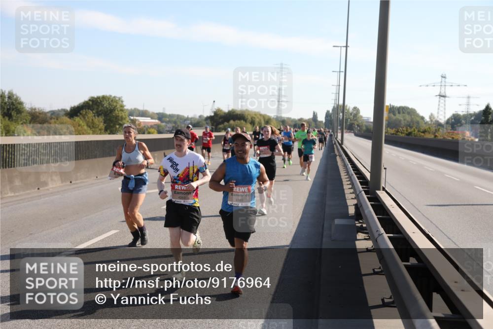 03.10.2025 - Köhlbrandbrückenlauf Yannick Fuchs http://msf.ph/oto/9176964 03.10.2025 11:15:44 Position 3  meine-sportfotos.de