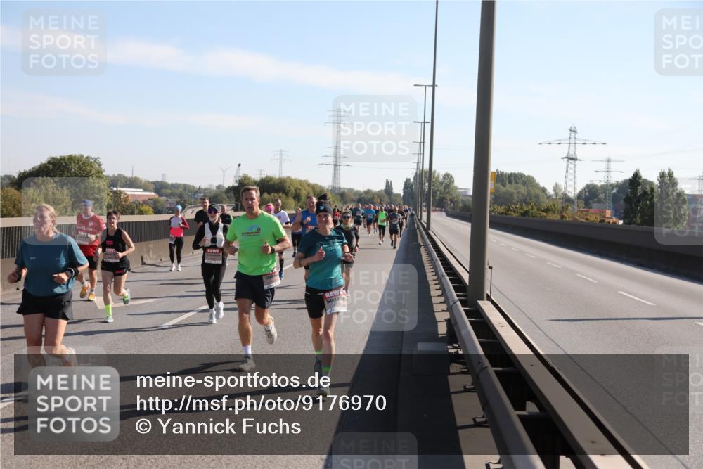03.10.2025 - Köhlbrandbrückenlauf Yannick Fuchs http://msf.ph/oto/9176970 03.10.2025 11:15:48 Position 3  meine-sportfotos.de