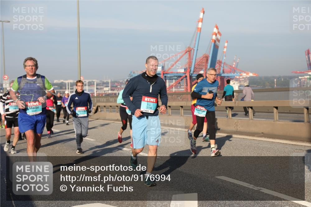 03.10.2025 - Köhlbrandbrückenlauf Yannick Fuchs http://msf.ph/oto/9176994 03.10.2025 08:47:42 Position 2 3796, 3691 meine-sportfotos.de