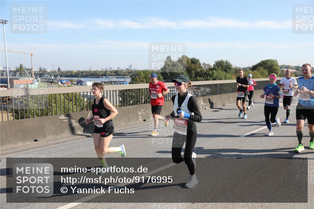 03.10.2025 - Köhlbrandbrückenlauf Yannick Fuchs http://msf.ph/oto/9176995 03.10.2025 11:15:51 Position 3 4151 meine-sportfotos.de
