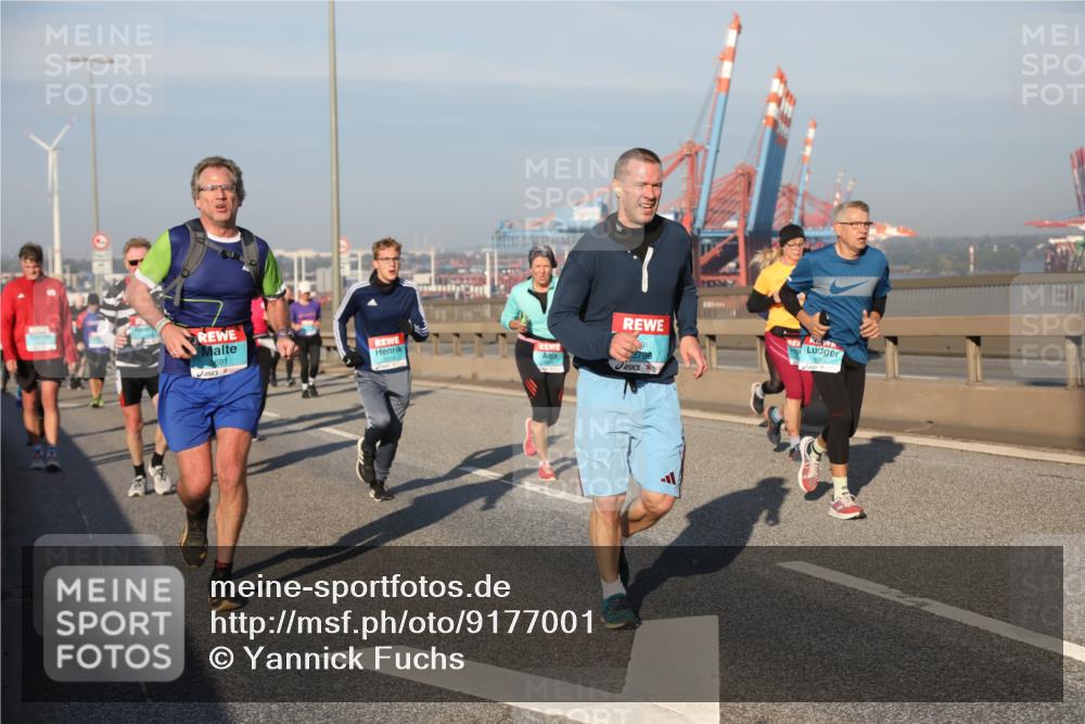 03.10.2025 - Köhlbrandbrückenlauf Yannick Fuchs http://msf.ph/oto/9177001 03.10.2025 08:47:43 Position 2 3796, 691 meine-sportfotos.de