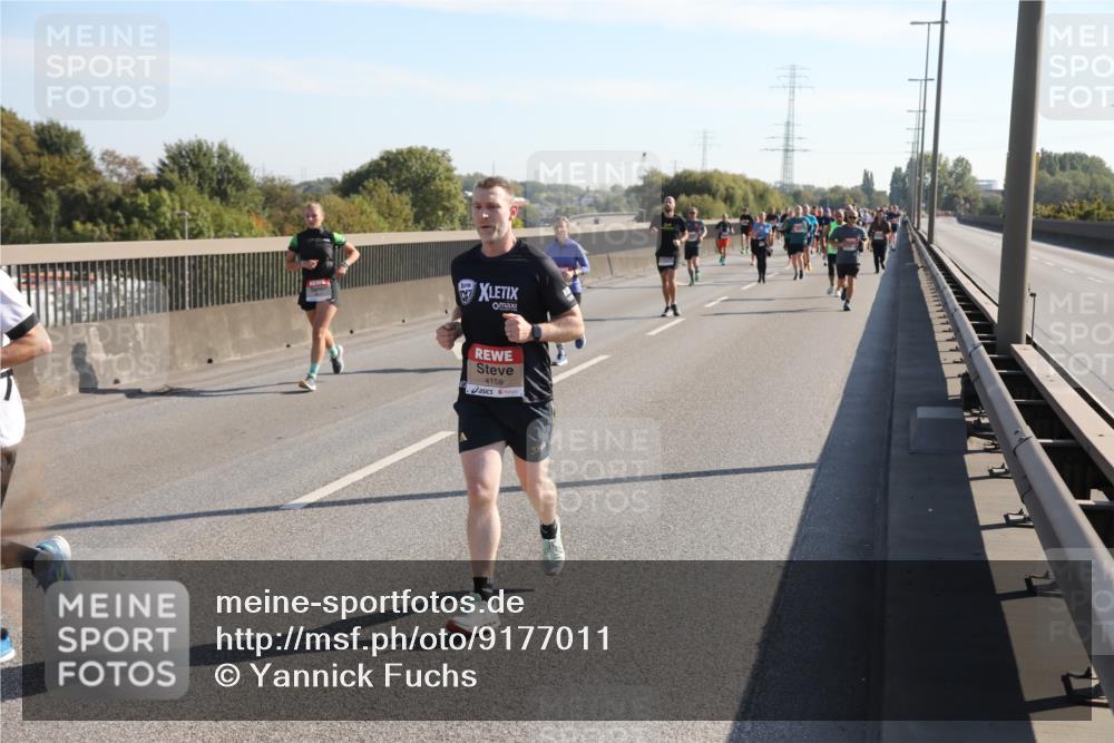 03.10.2025 - Köhlbrandbrückenlauf Yannick Fuchs http://msf.ph/oto/9177011 03.10.2025 11:15:53 Position 3 4158 meine-sportfotos.de