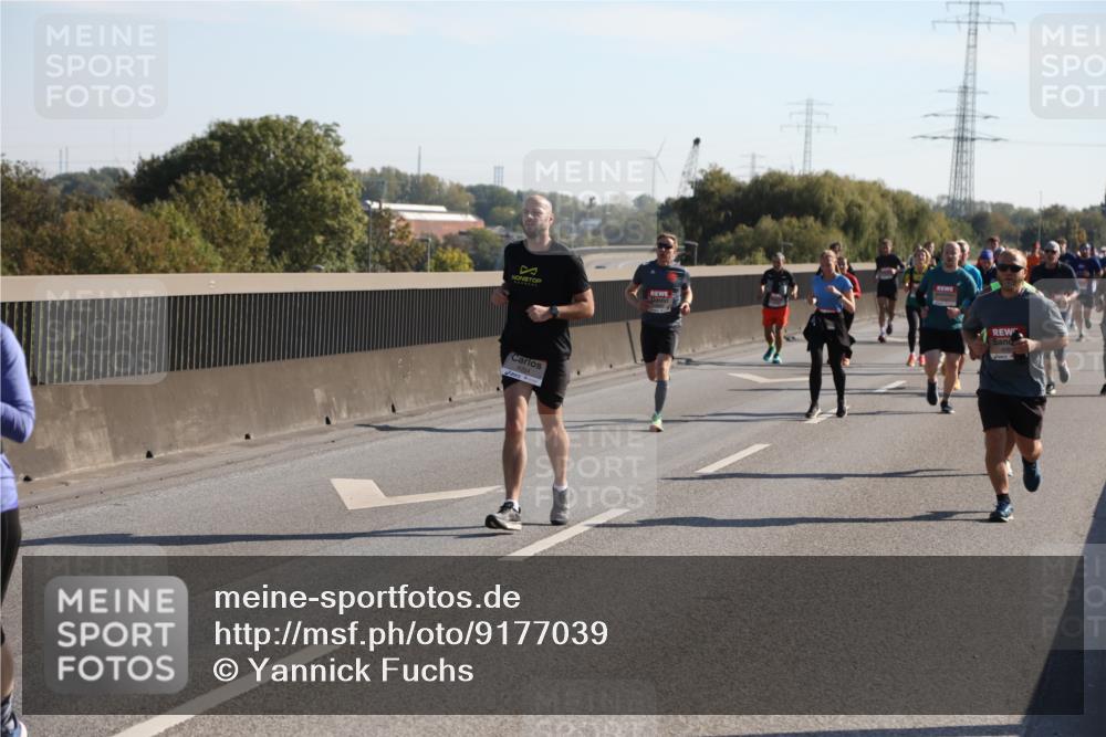 03.10.2025 - Köhlbrandbrückenlauf Yannick Fuchs http://msf.ph/oto/9177039 03.10.2025 11:15:56 Position 3 1 meine-sportfotos.de