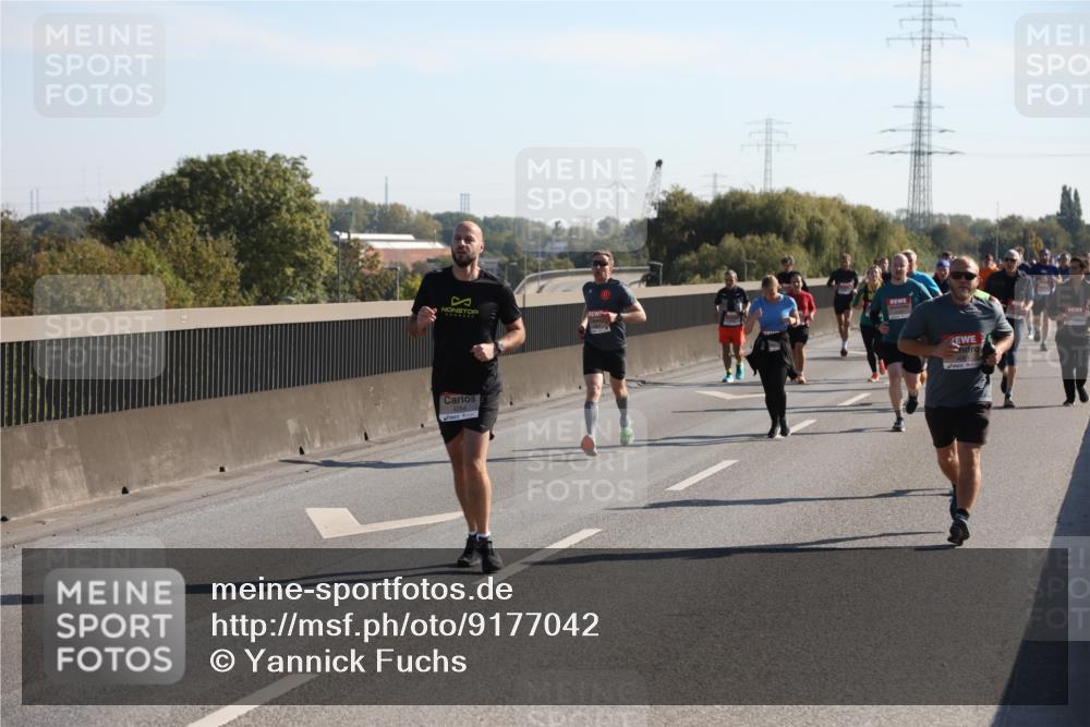 03.10.2025 - Köhlbrandbrückenlauf Yannick Fuchs http://msf.ph/oto/9177042 03.10.2025 11:15:56 Position 3  meine-sportfotos.de