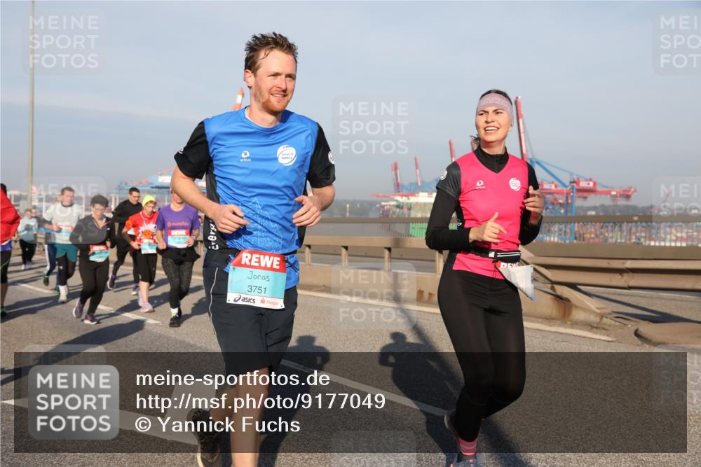 03.10.2025 - Köhlbrandbrückenlauf Yannick Fuchs http://msf.ph/oto/9177049 03.10.2025 08:47:49 Position 2 3751 meine-sportfotos.de