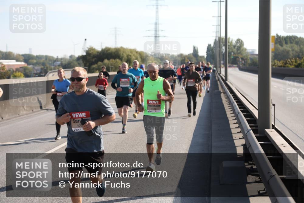 03.10.2025 - Köhlbrandbrückenlauf Yannick Fuchs http://msf.ph/oto/9177070 03.10.2025 11:15:59 Position 3 408, 4127 meine-sportfotos.de