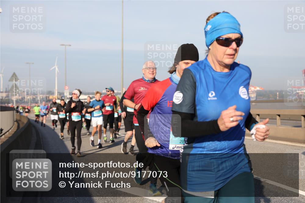 03.10.2025 - Köhlbrandbrückenlauf Yannick Fuchs http://msf.ph/oto/9177073 03.10.2025 08:47:53 Position 2 29 meine-sportfotos.de