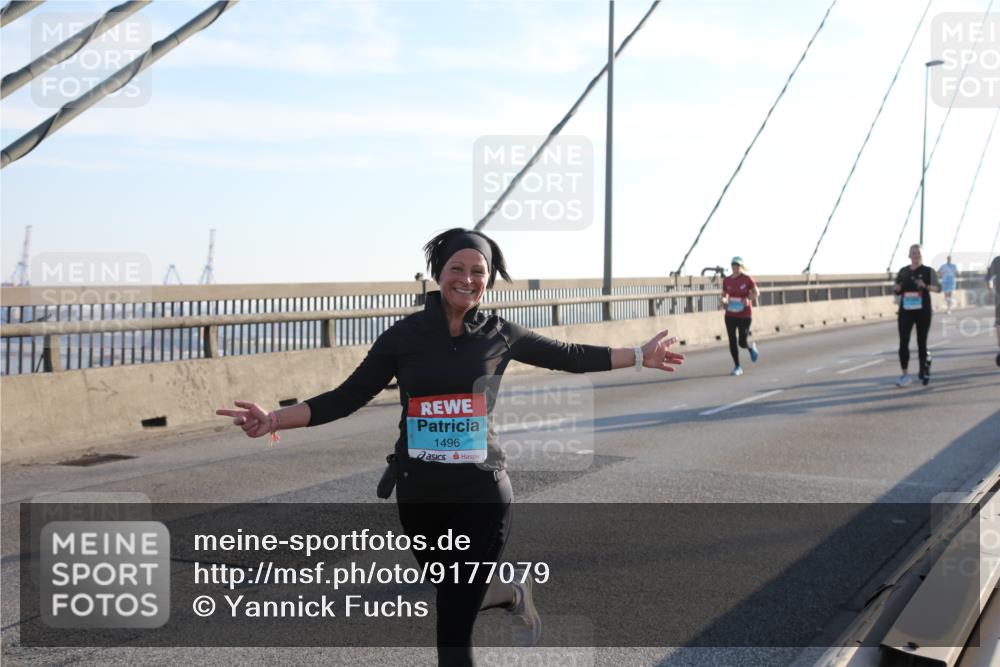 03.10.2025 - Köhlbrandbrückenlauf Yannick Fuchs http://msf.ph/oto/9177079 03.10.2025 08:27:11 Position 1 1496 meine-sportfotos.de