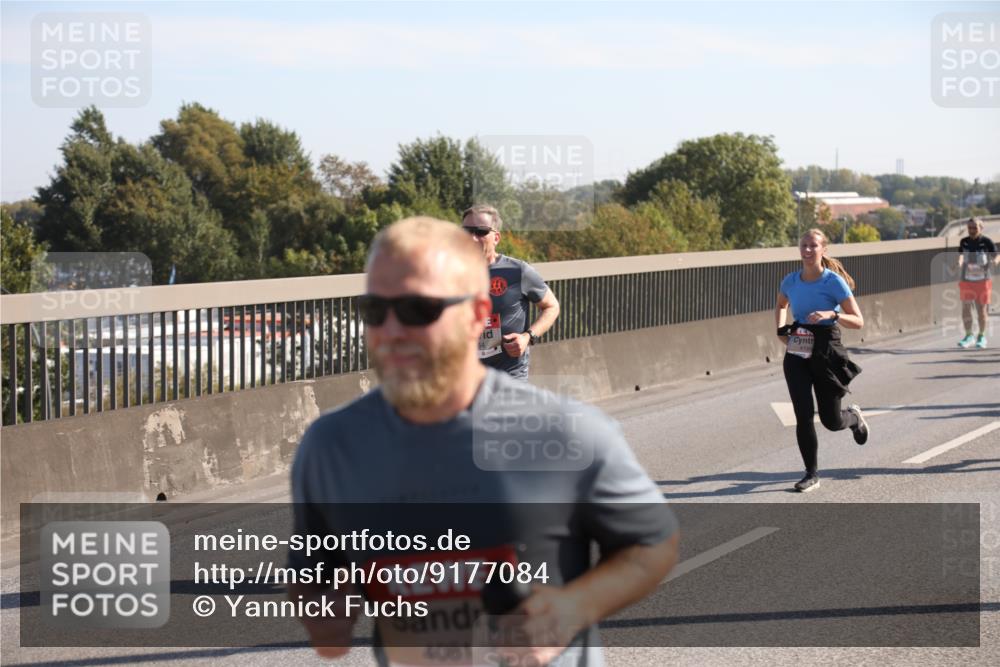 03.10.2025 - Köhlbrandbrückenlauf Yannick Fuchs http://msf.ph/oto/9177084 03.10.2025 11:16:00 Position 3 4081 meine-sportfotos.de