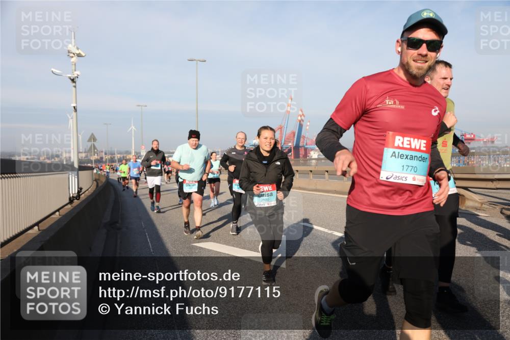 03.10.2025 - Köhlbrandbrückenlauf Yannick Fuchs http://msf.ph/oto/9177115 03.10.2025 08:47:58 Position 2 2122, 1770 meine-sportfotos.de