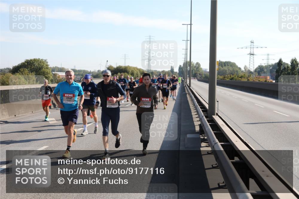 03.10.2025 - Köhlbrandbrückenlauf Yannick Fuchs http://msf.ph/oto/9177116 03.10.2025 11:16:03 Position 3  meine-sportfotos.de