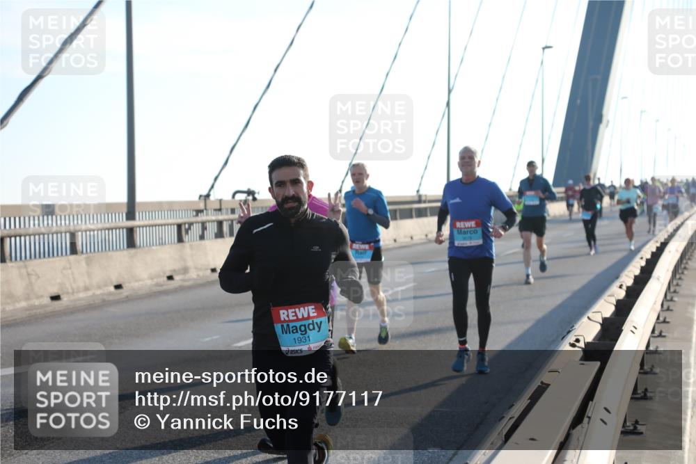 03.10.2025 - Köhlbrandbrückenlauf Yannick Fuchs http://msf.ph/oto/9177117 03.10.2025 08:27:16 Position 1 1931 meine-sportfotos.de