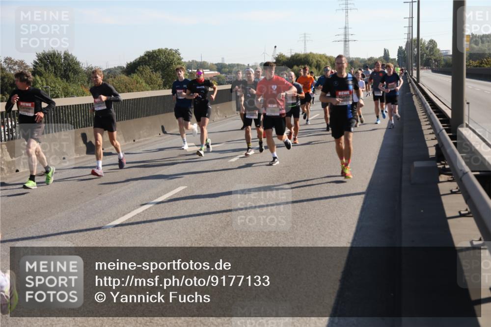03.10.2025 - Köhlbrandbrückenlauf Yannick Fuchs http://msf.ph/oto/9177133 03.10.2025 11:16:07 Position 3  meine-sportfotos.de