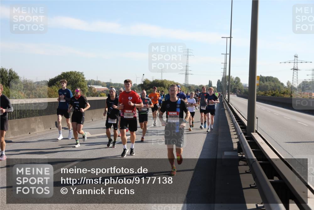 03.10.2025 - Köhlbrandbrückenlauf Yannick Fuchs http://msf.ph/oto/9177138 03.10.2025 11:16:08 Position 3 6465 meine-sportfotos.de
