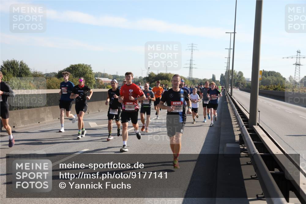 03.10.2025 - Köhlbrandbrückenlauf Yannick Fuchs http://msf.ph/oto/9177141 03.10.2025 11:16:08 Position 3  meine-sportfotos.de