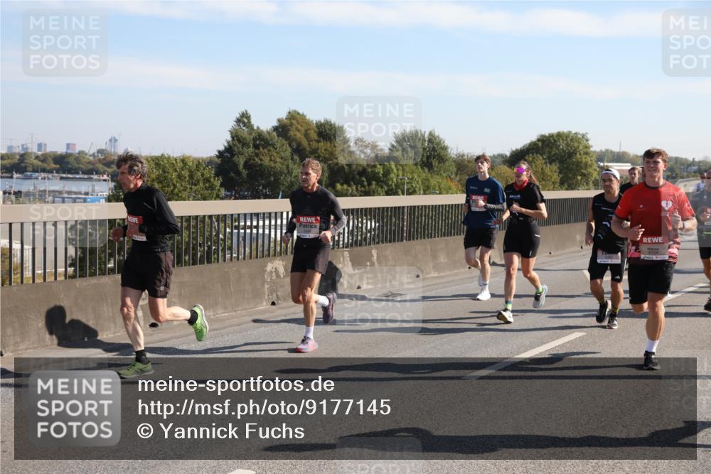 03.10.2025 - Köhlbrandbrückenlauf Yannick Fuchs http://msf.ph/oto/9177145 03.10.2025 11:16:08 Position 3  meine-sportfotos.de