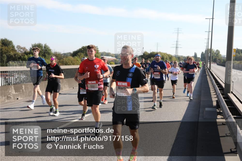 03.10.2025 - Köhlbrandbrückenlauf Yannick Fuchs http://msf.ph/oto/9177158 03.10.2025 11:16:09 Position 3 6724, 64 meine-sportfotos.de