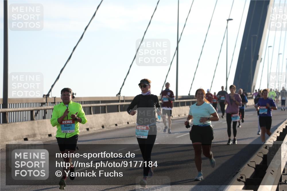 03.10.2025 - Köhlbrandbrückenlauf Yannick Fuchs http://msf.ph/oto/9177184 03.10.2025 08:27:22 Position 1 3198, 2814 meine-sportfotos.de