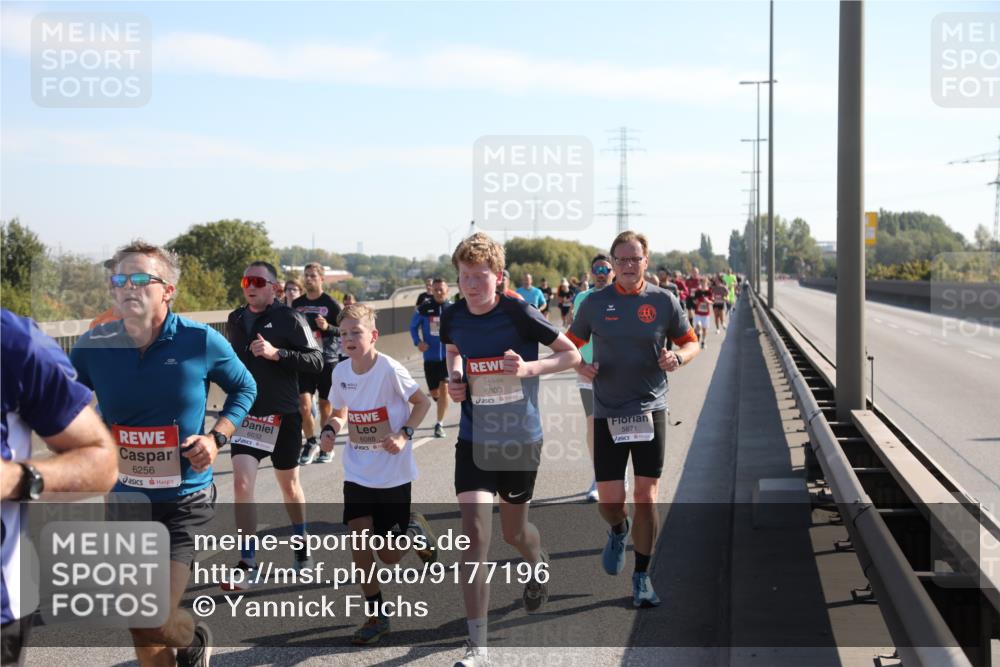 03.10.2025 - Köhlbrandbrückenlauf Yannick Fuchs http://msf.ph/oto/9177196 03.10.2025 11:16:12 Position 3 6256, 6032, 6088, 6803, 5671 meine-sportfotos.de