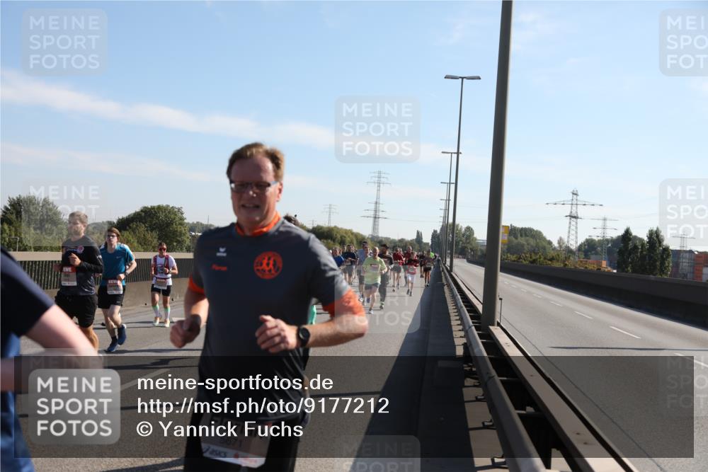 03.10.2025 - Köhlbrandbrückenlauf Yannick Fuchs http://msf.ph/oto/9177212 03.10.2025 11:16:13 Position 3 5671 meine-sportfotos.de