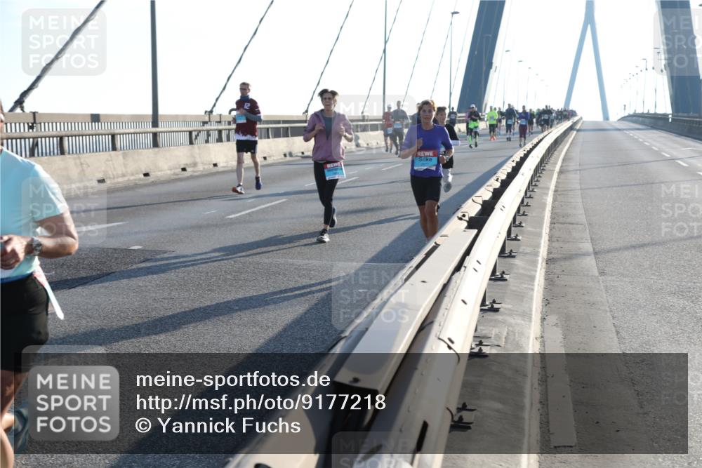 03.10.2025 - Köhlbrandbrückenlauf Yannick Fuchs http://msf.ph/oto/9177218 03.10.2025 08:27:25 Position 1  meine-sportfotos.de